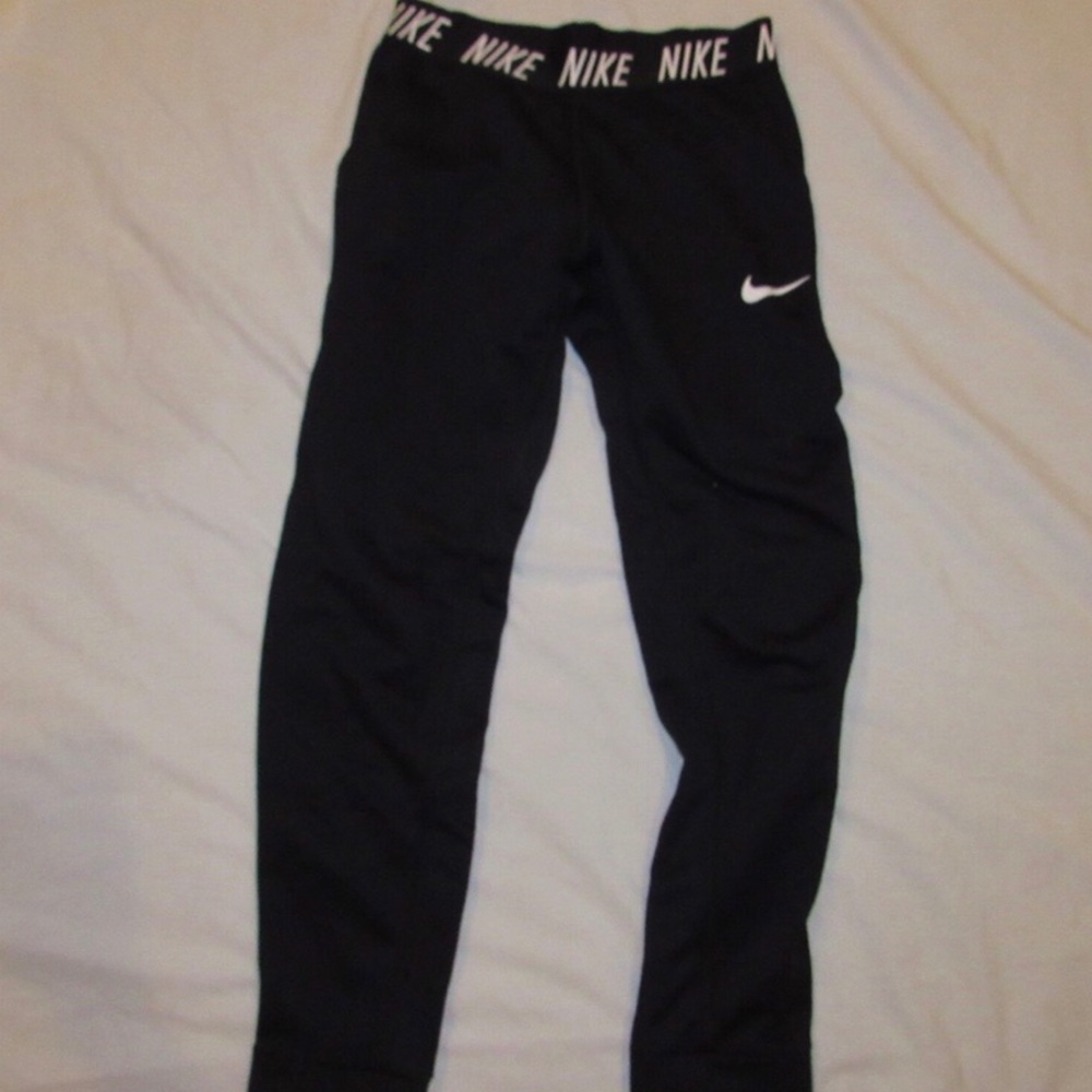 Athletic joggers